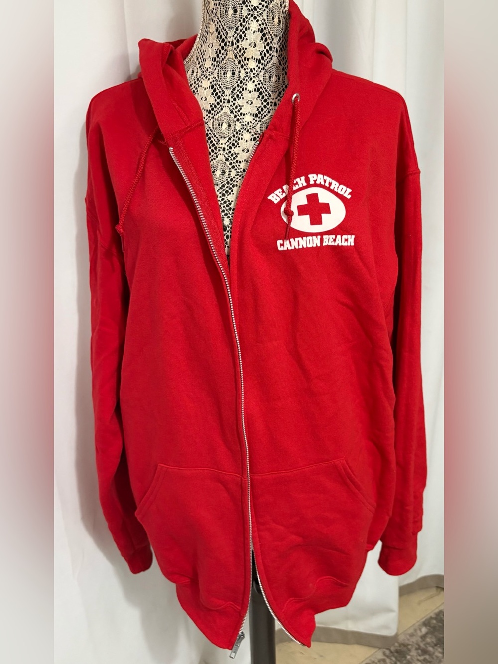 Red Hoodie XL Extra Large Cannon Beach Oregon Life Guard Sweatshirt